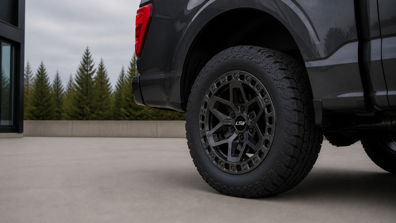 Ford F-150 loading case picture 13