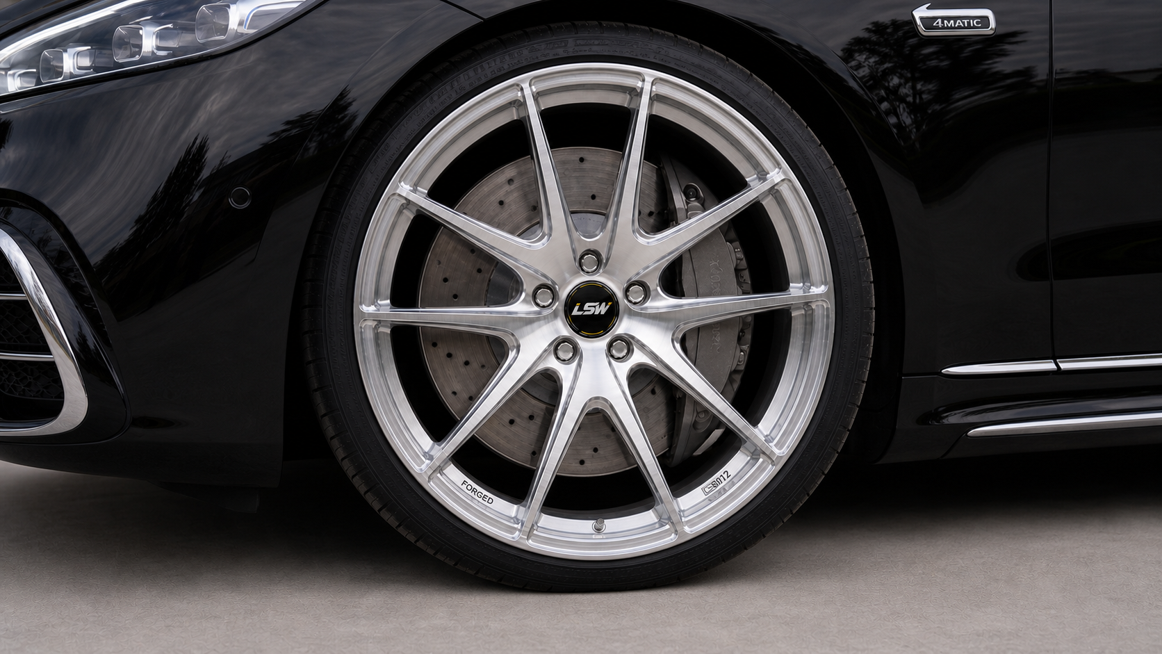 Mercedes-Benz S-Class loading case picture 6