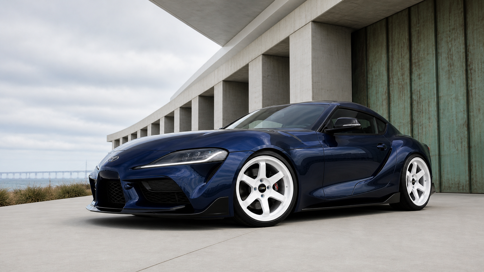 Toyota GR Supra loading case picture 7